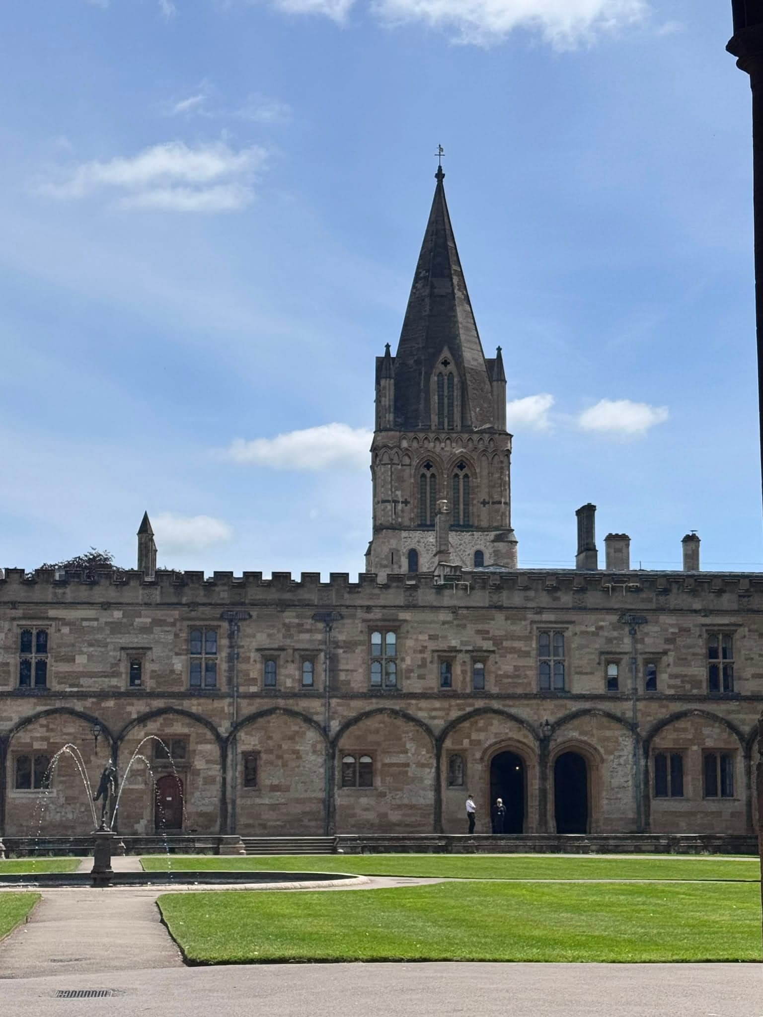 Christ Church college quad under a clear sky.
